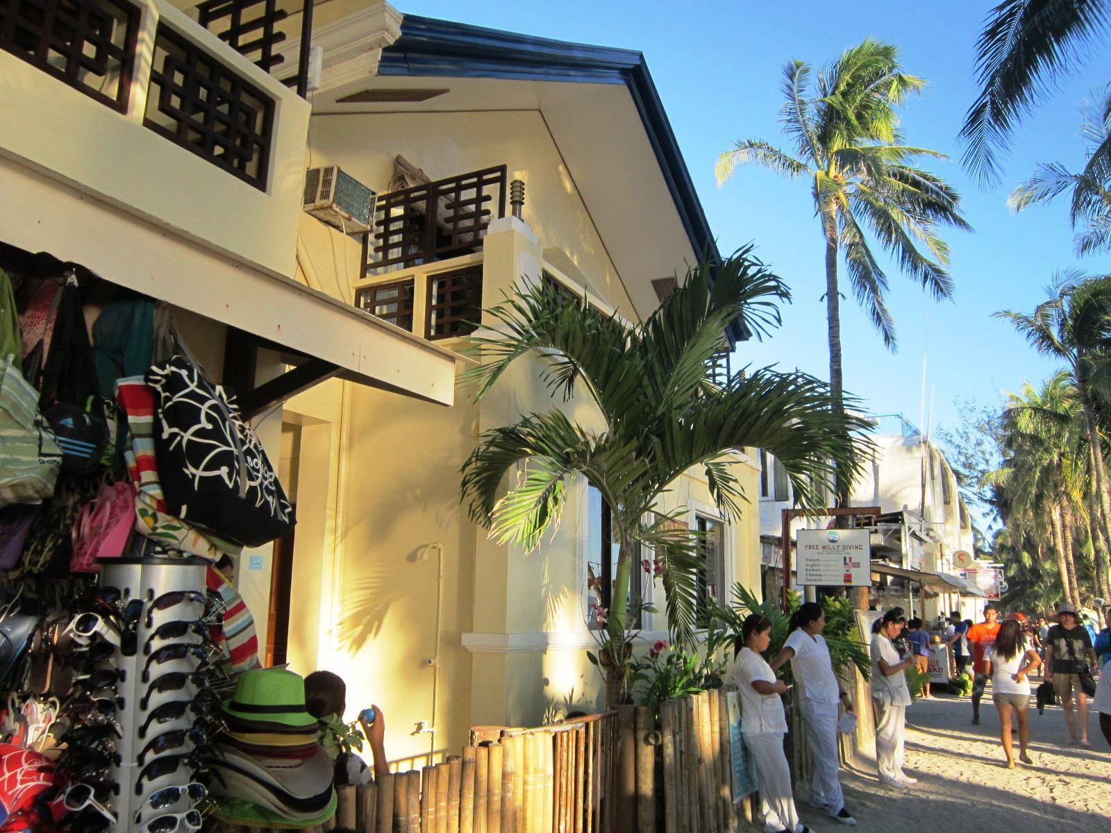Casa Fiesta Resort Boracay Island Bagian luar foto